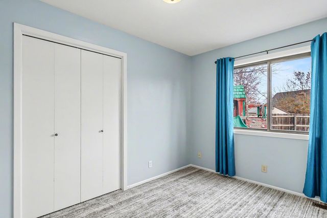 2204 N Winstead Cir, Wichita, KS 67226