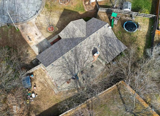 2204 N Winstead Cir, Wichita, KS 67226