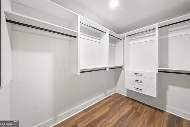 8875 Lakeside Way, Gainesville, GA 30506
