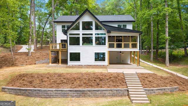 8875 Lakeside Way, Gainesville, GA 30506