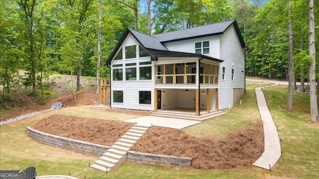 8875 Lakeside Way, Gainesville, GA 30506