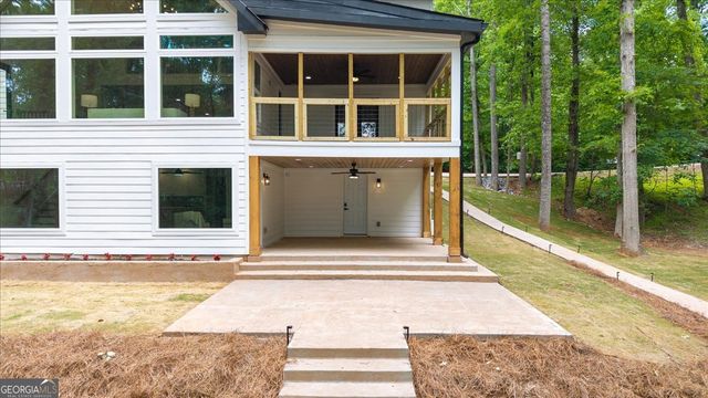 8875 Lakeside Way, Gainesville, GA 30506