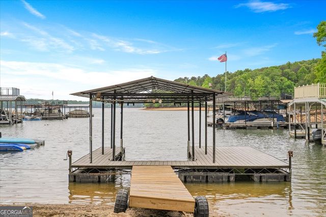 8875 Lakeside Way, Gainesville, GA 30506