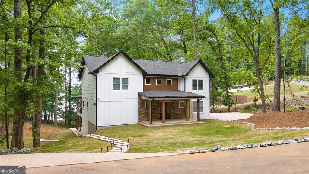 8875 Lakeside Way, Gainesville, GA 30506