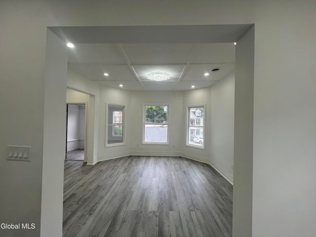 239 McClellan Street, Schenectady, NY 12304