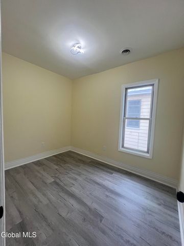 239 McClellan Street, Schenectady, NY 12304