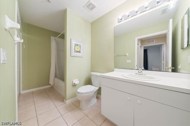 2690 Cypress Trace CIR 3225, Naples, FL 34119