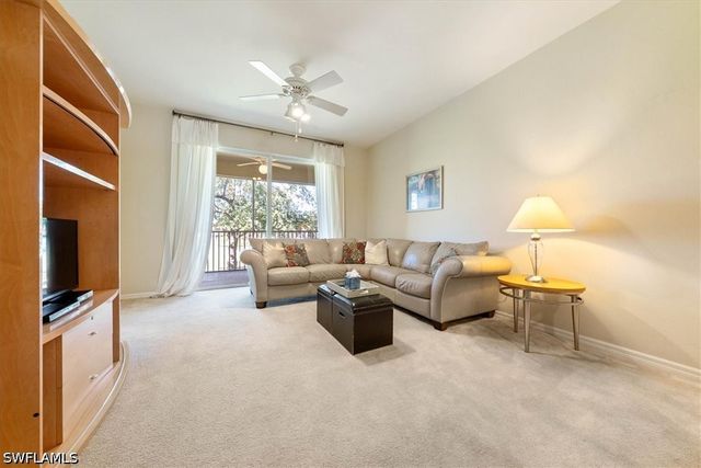 2690 Cypress Trace CIR 3225, Naples, FL 34119