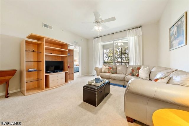 2690 Cypress Trace CIR 3225, Naples, FL 34119
