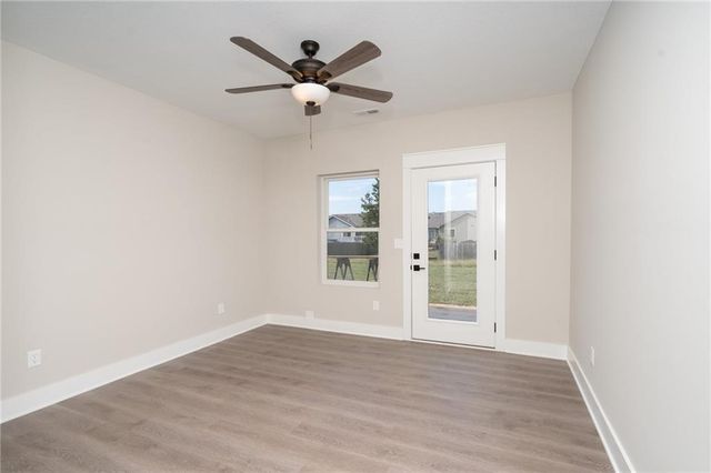 917 Eagle Ridge Drive, Baldwin City, KS 66006