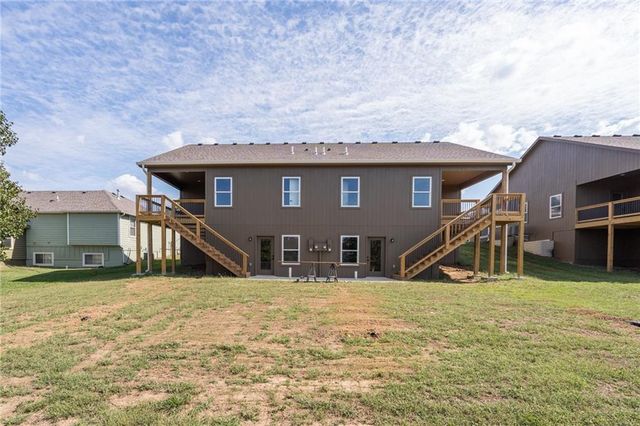 917 Eagle Ridge Drive, Baldwin City, KS 66006