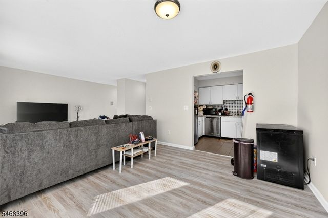 776 N 6Th St 6, Newark City, NJ 07107