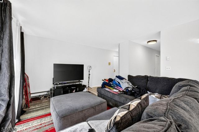 776 N 6Th St 6, Newark City, NJ 07107