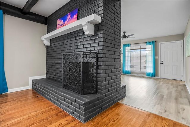 8641 Broadmoor Street, Overland Park, KS 66212