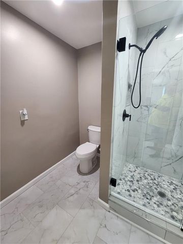 8641 Broadmoor Street, Overland Park, KS 66212