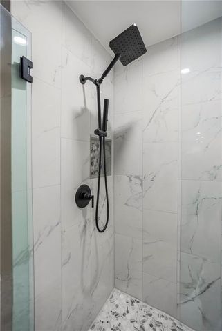 8641 Broadmoor Street, Overland Park, KS 66212