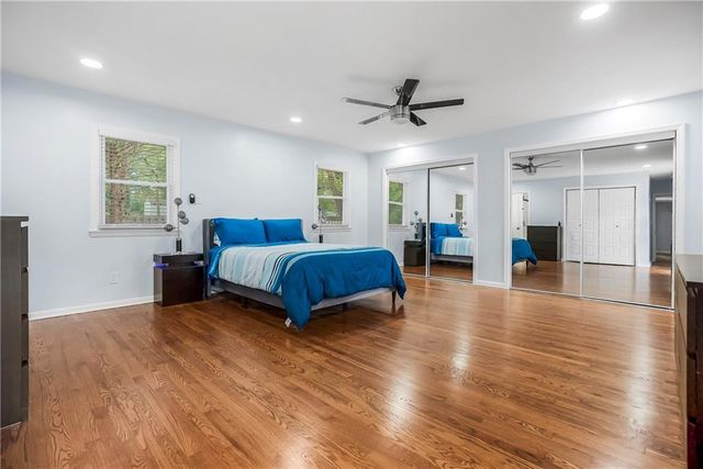 8641 Broadmoor Street, Overland Park, KS 66212