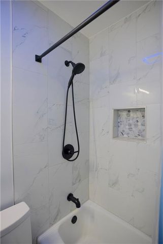 8641 Broadmoor Street, Overland Park, KS 66212