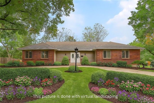 8641 Broadmoor Street, Overland Park, KS 66212