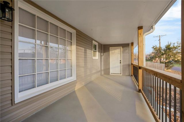 8641 Broadmoor Street, Overland Park, KS 66212