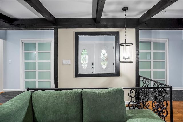 8641 Broadmoor Street, Overland Park, KS 66212