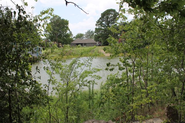 312 Lazy Cane Ranch Road, Trinidad, TX 75163