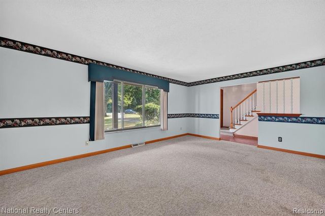 3107 Dean Road, Lambertville, MI 48144