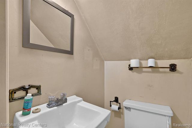 3107 Dean Road, Lambertville, MI 48144