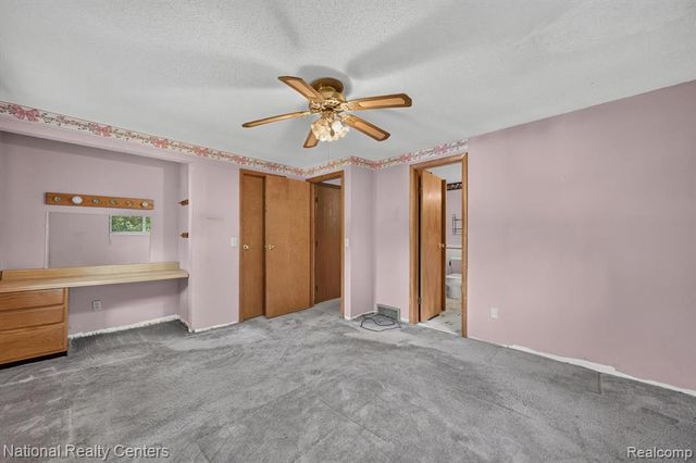 3107 Dean Road, Lambertville, MI 48144