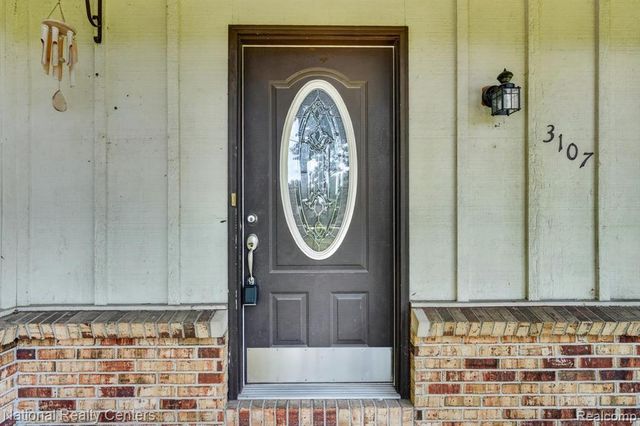 3107 Dean Road, Lambertville, MI 48144