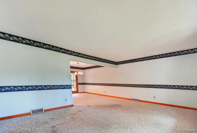 3107 Dean Road, Lambertville, MI 48144