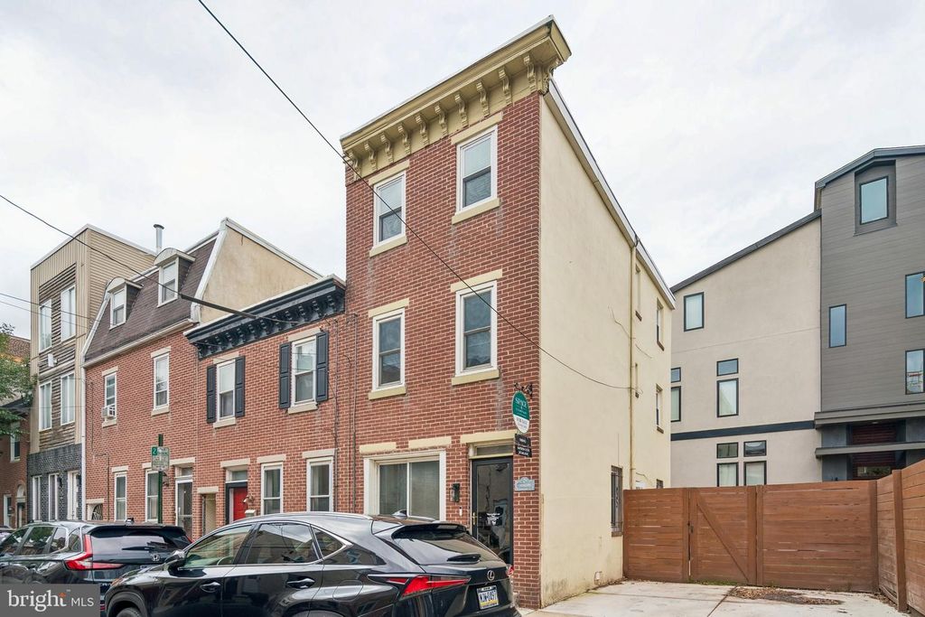 956 N LAWRENCE ST #A, Philadelphia, PA 19123 — photo 2