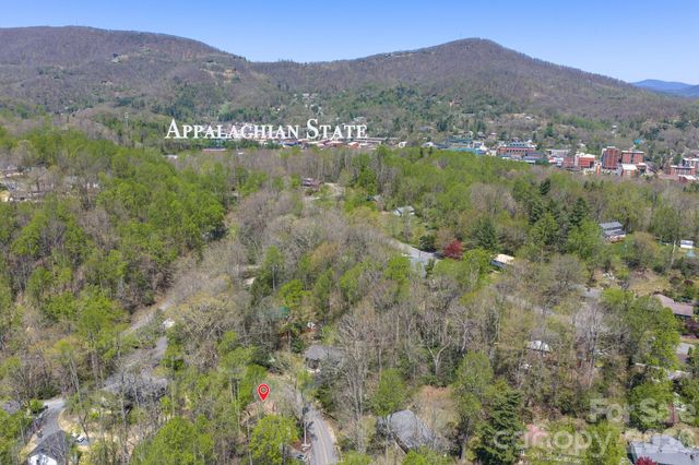 806 Dogwood Drive, Boone, NC 28607