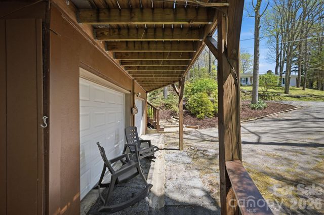 806 Dogwood Drive, Boone, NC 28607
