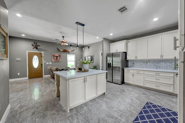 3381 Roy Bean Rd, Willis, TX 77378