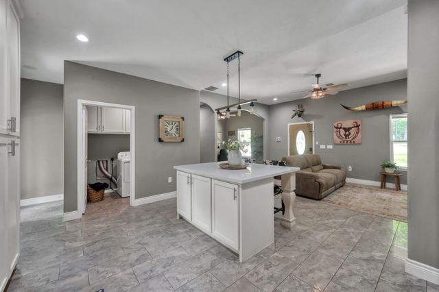 3381 Roy Bean Rd, Willis, TX 77378