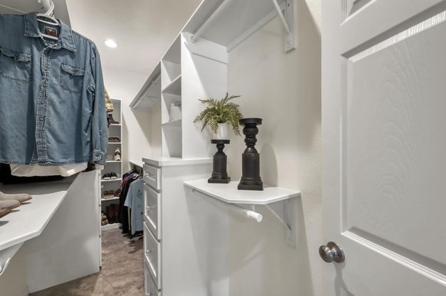 3381 Roy Bean Rd, Willis, TX 77378