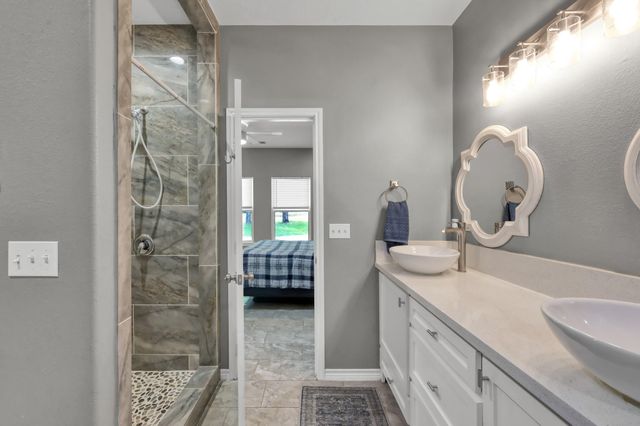 3381 Roy Bean Rd, Willis, TX 77378