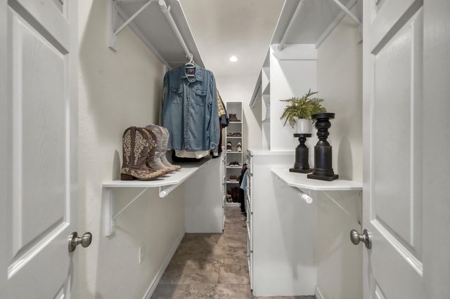 3381 Roy Bean Rd, Willis, TX 77378