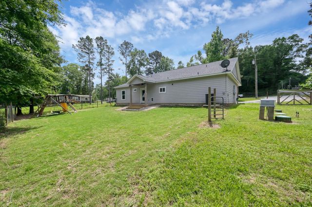 3381 Roy Bean Rd, Willis, TX 77378