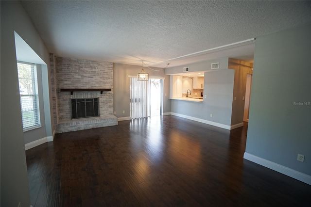3323 W SWANN AVENUE, Tampa, FL 33609