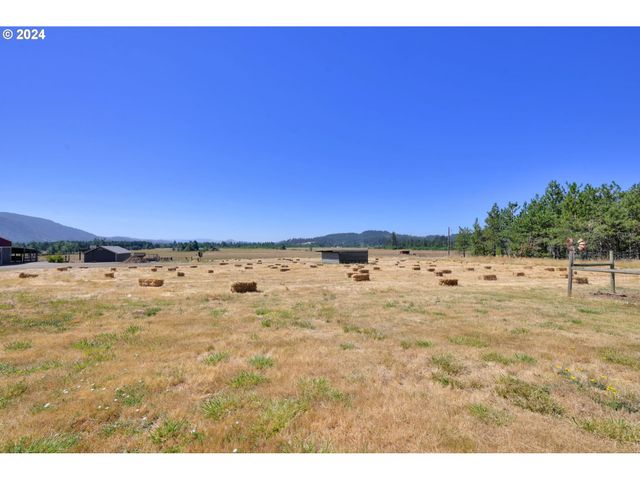33320 BRYANT Rd, Creswell, OR 97426