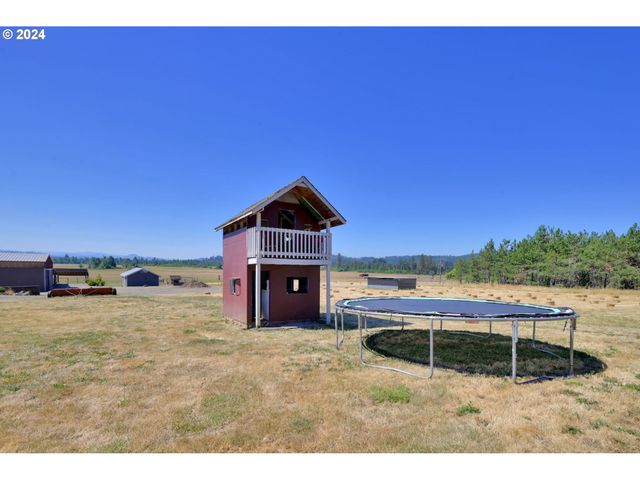 33320 BRYANT Rd, Creswell, OR 97426