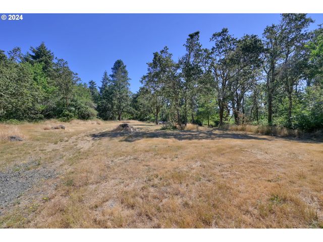 33320 BRYANT Rd, Creswell, OR 97426