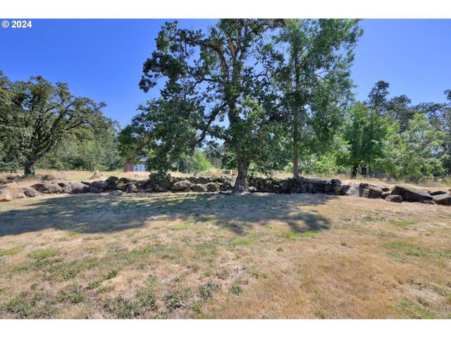 33320 BRYANT Rd, Creswell, OR 97426