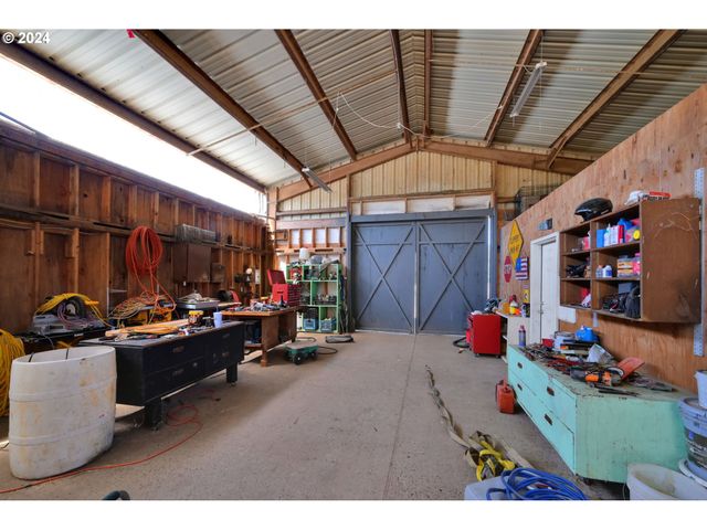 33320 BRYANT Rd, Creswell, OR 97426