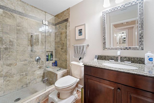 701 MIRROR LAKE DRIVE N 120, St Petersburg, FL 33701