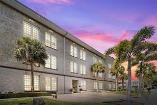 701 MIRROR LAKE DRIVE N 120, St Petersburg, FL 33701