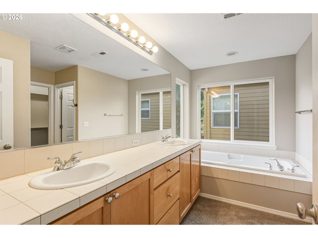 6258 Sw FOUNTAIN GROVE Ter, Beaverton, OR 97078