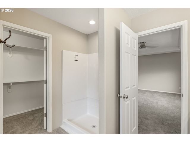 6258 Sw FOUNTAIN GROVE Ter, Beaverton, OR 97078